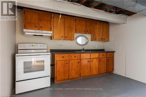 18 Masterson Drive, St. Catharines, ON - Indoor