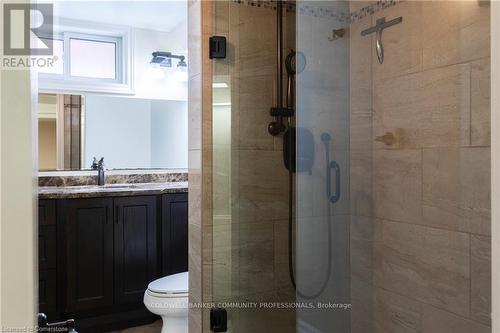 18 Masterson Drive, St. Catharines, ON - Indoor Photo Showing Bathroom