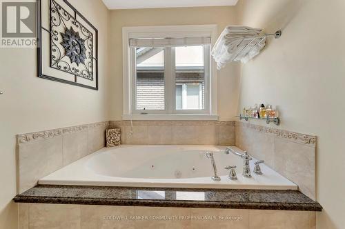 46 Orr Crescent, Hamilton, ON - Indoor Photo Showing Bathroom