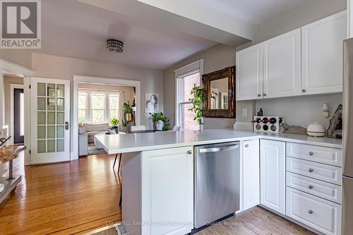 58 Chatham Street, Hamilton, ON - Indoor Photo Showing Kitchen
