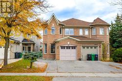 55 COACHWHIP ROAD  Brampton, ON L6R 1X9
