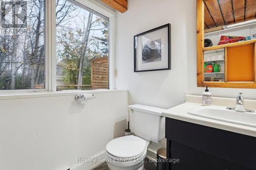 101 St Moritz Crescent, Blue Mountains, ON - Indoor Photo Showing Bathroom