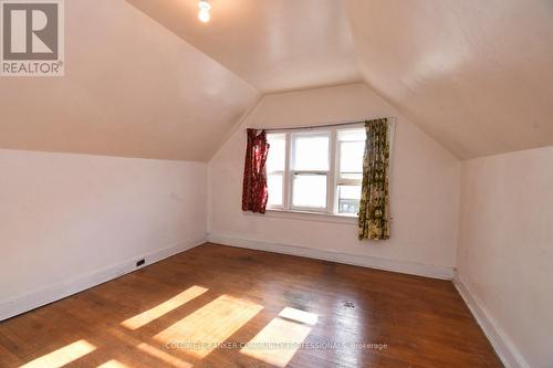 14 Spruceside Avenue, Hamilton, ON - Indoor Photo Showing Other Room