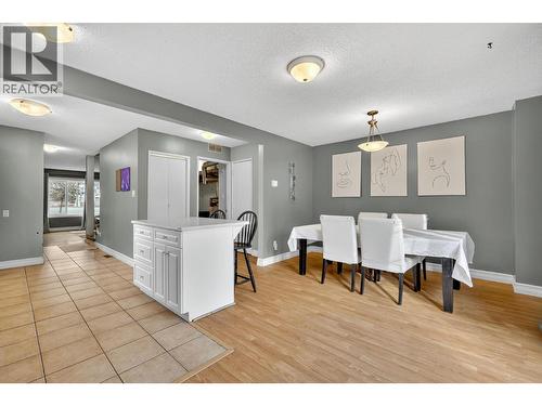 4804 25 Avenue, Vernon, BC - Indoor