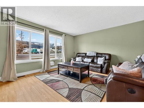4804 25 Avenue, Vernon, BC - Indoor