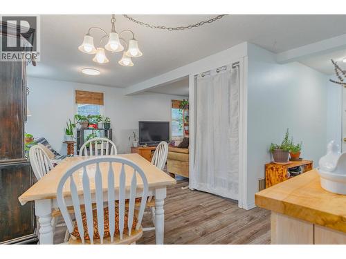 35 Lahue Road, Fruitvale, BC - Indoor Photo Showing Dining Room