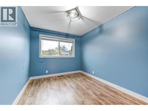 880 Hollydell Road, Kelowna, BC - Indoor Photo Showing Other Room