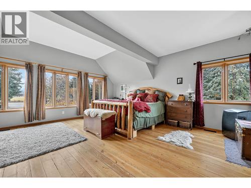 3194 Johnson Road, Salmon Arm, BC - Indoor Photo Showing Bedroom