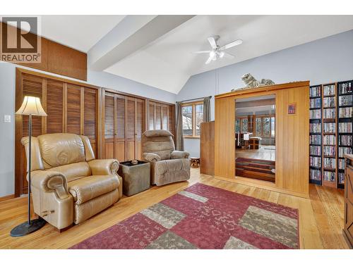 3194 Johnson Road, Salmon Arm, BC - Indoor