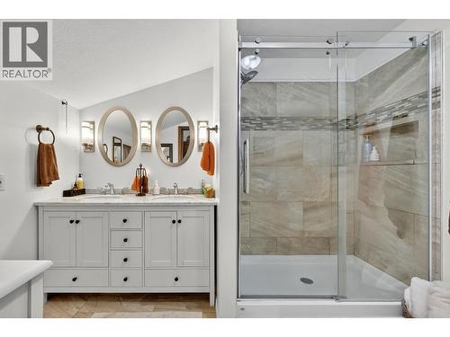 3194 Johnson Road, Salmon Arm, BC - Indoor Photo Showing Bathroom