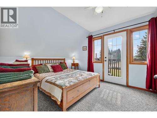 3194 Johnson Road, Salmon Arm, BC - Indoor Photo Showing Bedroom