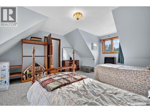 3194 Johnson Road, Salmon Arm, BC - Indoor Photo Showing Bedroom