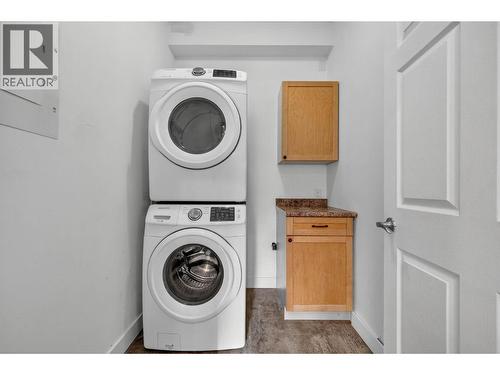 3194 Johnson Road, Salmon Arm, BC - Indoor Photo Showing Laundry Room
