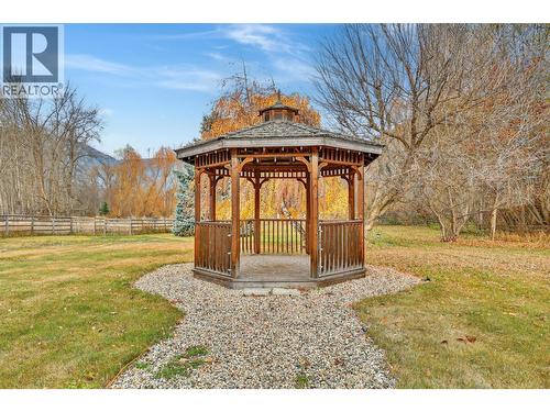 3194 Johnson Road, Salmon Arm, BC - Outdoor With Backyard