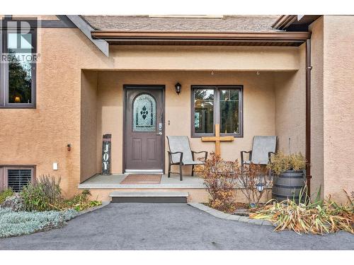 3194 Johnson Road, Salmon Arm, BC - Outdoor