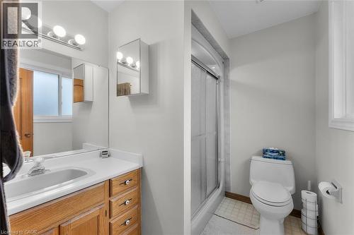 20 Carluccio Crescent, St. Catharines, ON - Indoor Photo Showing Bathroom