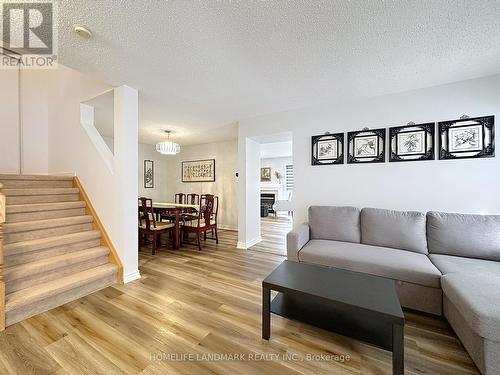 3865 Baycroft Drive, Mississauga, ON - Indoor Photo Showing Living Room