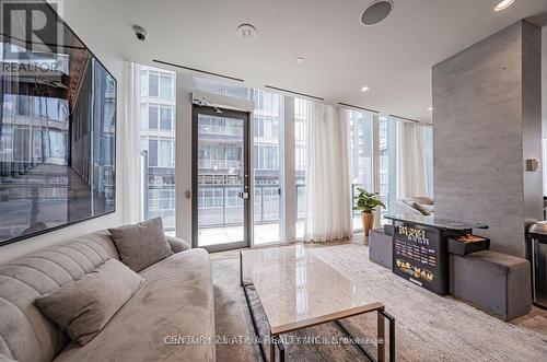 1703 - 60 Shuter Street, Toronto, ON - Indoor