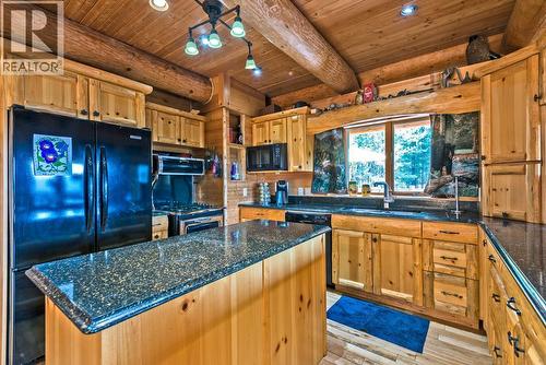 28 Nine Mile Place, Osoyoos, BC - Indoor Photo Showing Kitchen