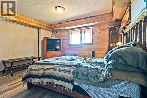 28 Nine Mile Place, Osoyoos, BC - Indoor Photo Showing Bedroom