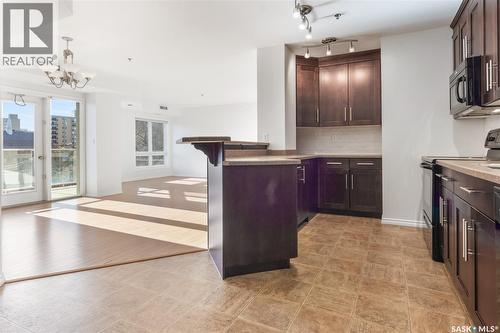 402 902 Spadina Crescent E, Saskatoon, SK - Indoor Photo Showing Kitchen