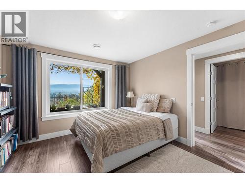 Suite Bedroom - 747 Traditions Crescent, Kelowna, BC - Indoor Photo Showing Bedroom