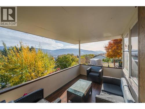 901 Newton Drive, Penticton, BC - Outdoor With Exterior