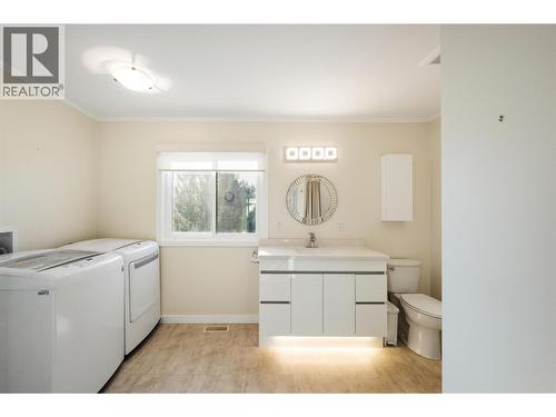 901 Newton Drive, Penticton, BC - Indoor