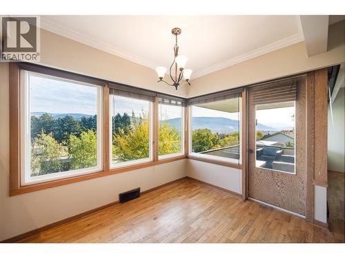 901 Newton Drive, Penticton, BC - Indoor Photo Showing Other Room