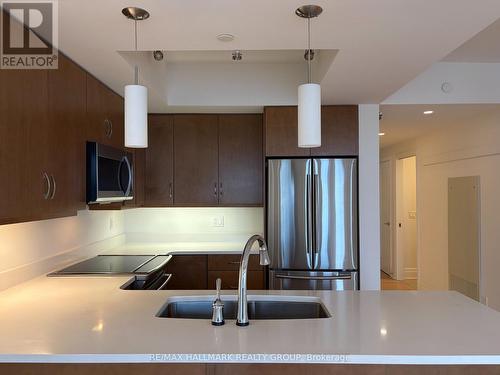 404 - 108 Lisgar Street, Ottawa, ON - Indoor Photo Showing Kitchen With Double Sink With Upgraded Kitchen