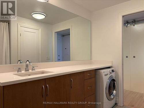 404 - 108 Lisgar Street, Ottawa, ON - Indoor Photo Showing Laundry Room