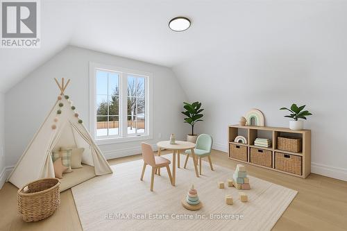 Photo has been virtually staged - 5 Prato Verde Lane, Hamilton (Rockton), ON - Indoor Photo Showing Other Room