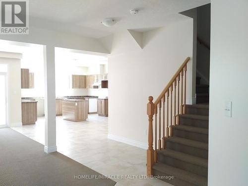 2539 Holbrook Drive, London South, ON - Indoor