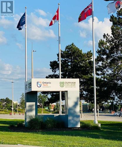 5 - 1720 Simcoe Street N, Oshawa, ON - Outdoor