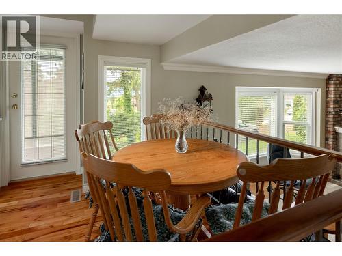 3942 Suncrest Court, Kelowna, BC - Indoor Photo Showing Dining Room