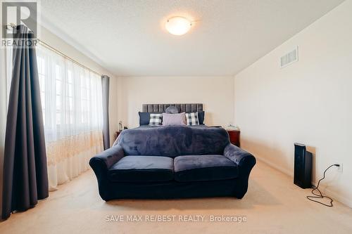 22 Birch Tree Trail, Brampton, ON - Indoor Photo Showing Bedroom