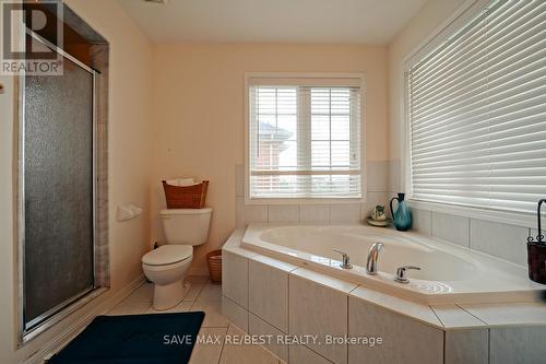 22 Birch Tree Trail, Brampton, ON - Indoor Photo Showing Bathroom