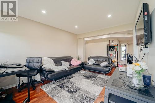 22 Birch Tree Trail, Brampton, ON - Indoor