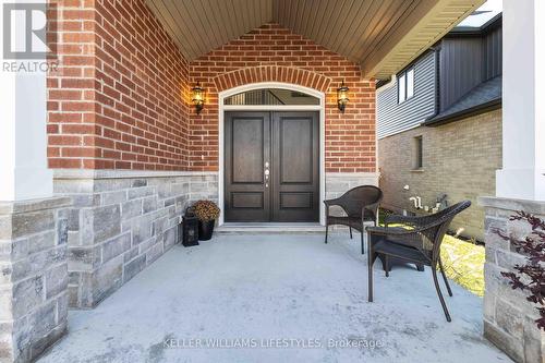 2196 Springridge Drive, London North (North C), ON - Outdoor With Exterior