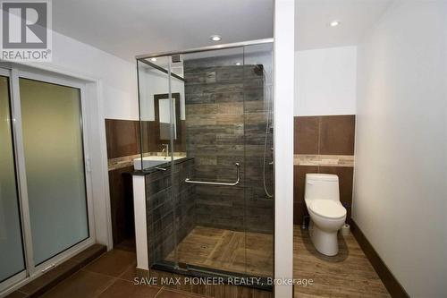5 Parkview Boulevard, Halton Hills, ON - Indoor Photo Showing Bathroom
