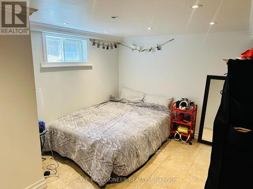 5 Parkview Boulevard, Halton Hills, ON - Indoor Photo Showing Bedroom