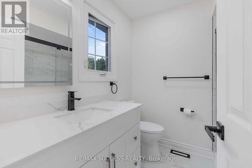 4631 Penhallow Road, Mississauga, ON - Indoor Photo Showing Bathroom