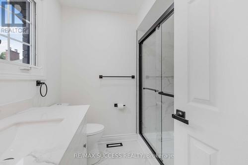 4631 Penhallow Road, Mississauga, ON - Indoor Photo Showing Bathroom
