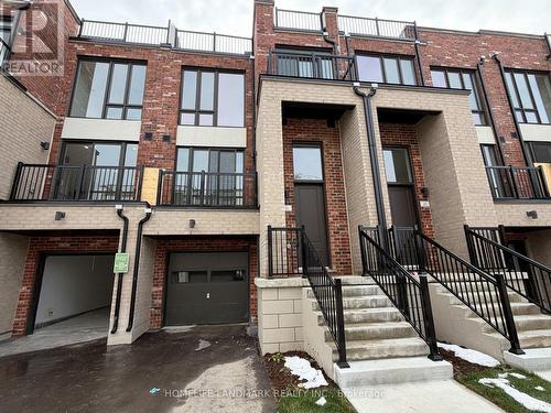 23 BANCROFT LANE  Richmond Hill, ON L4E 1M1