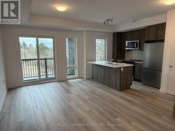 215 - 3 BANCROFT LANE  Richmond Hill, ON L4E 1M1