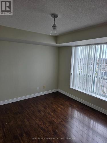 4889 Kimbermount Avenue, Mississauga, ON - Indoor Photo Showing Other Room