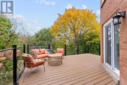 2824 Huntingdon Trail, Oakville, ON - Outdoor With Exterior