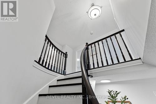 2824 Huntingdon Trail, Oakville, ON - Indoor Photo Showing Other Room