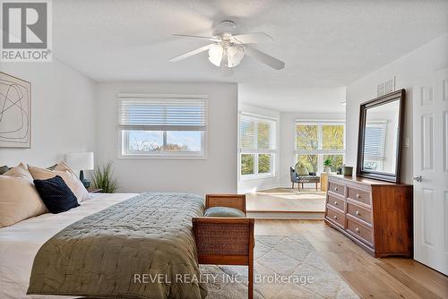 2824 Huntingdon Trail, Oakville, ON - Indoor Photo Showing Bedroom