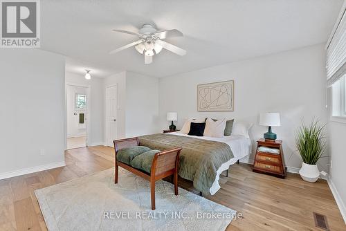 2824 Huntingdon Trail, Oakville, ON - Indoor Photo Showing Bedroom